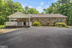 55 Molenda Cir, Lehighton, PA 18235 - Photo 2