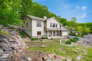 54 Bluestone Ct, Lake Harmony, PA 18624 - Photo 4