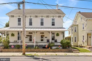 154 S 4th St, Lehighton, PA 18235 - Photo 2