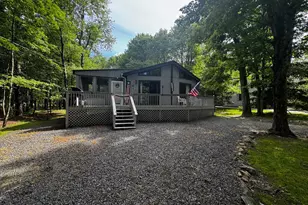 33 Eliot Ln, Albrightsville, PA 18210 - Photo 2