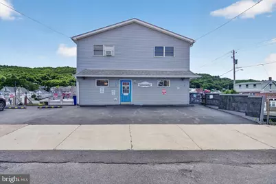 162 W Ridge Street, Lansford, PA 18232 - Photo 2
