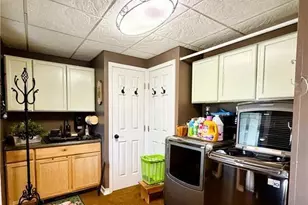 306 E White St, Summit Hill, PA 18250 - Photo 22