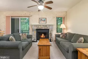 31 Downhill, Lake Harmony, PA 18624 - Photo 2