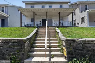 274 S 1st St, Lehighton, PA 18235 - Photo 2