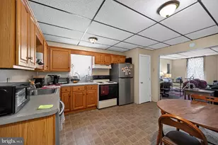 274 S 1st St, Lehighton, PA 18235 - Photo 16