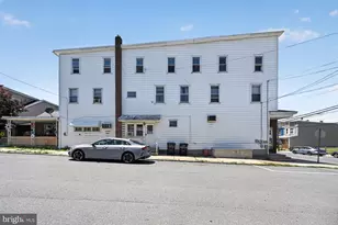 200 W Bertsch St, Lansford, PA 18232 - Photo 2