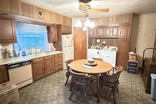 45 W Holland St, Summit Hill, PA 18250 - Photo 18