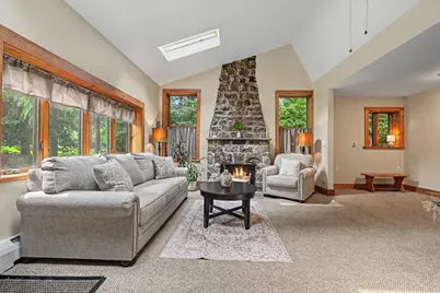 27 W Fern, Lake Harmony, PA 18624 - Photo 4