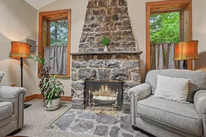 27 W Fern, Lake Harmony, PA 18624 - Photo 6