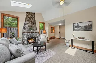 27 W Fern, Lake Harmony, PA 18624 - Photo 8