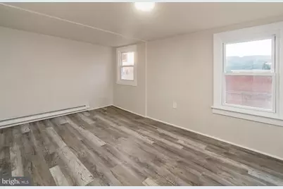 7 W Abbott Street, Lansford, PA 18232 - Photo 24