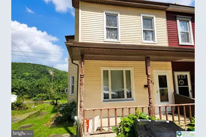 729 N 1st Street, Lehighton, PA 18235 - Photo 2