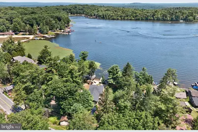 240 S Lake Drive, Lake Harmony, PA 18624 - Photo 6