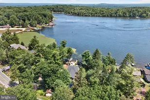 240 S Lake Dr, Lake Harmony, PA 18624 - Photo 6