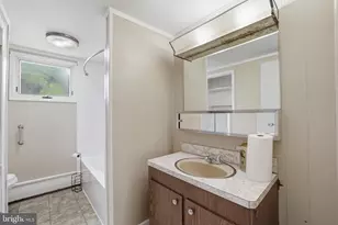 242 Hudsondale St, Weatherly, PA 18255 - Photo 12