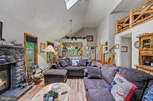 51 Short Hill Rd, Lake Harmony, PA 18624 - Photo 8