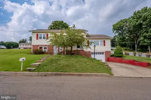 14 Brook Dr, Lehighton, PA 18235 - Photo 4