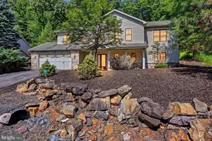 10 Bluestone Ct, Lake Harmony, PA 18624 - Photo 2