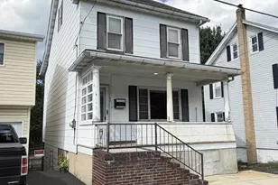 46 E Mill St, Nesquehoning, PA 18240 - Photo 2