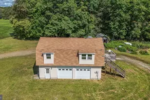 2415 Stagecoach Rd W, Palmerton, PA 18071 - Photo 2