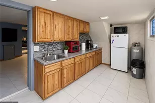140 W Abbott St, Lansford, PA 18232 - Photo 22