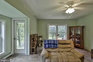 2865 Hemlock St, Palmerton, PA 18071 - Photo 12