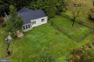 2865 Hemlock St, Palmerton, PA 18071 - Photo 4
