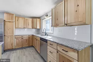 85 Allegheny St, Schwenksville, PA 16833 - Photo 10