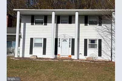 4 Kent Rd, Bloomsburg, PA 17815 - Photo 2