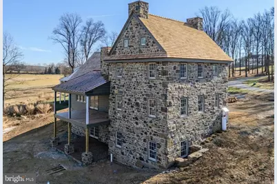 87 Brownstone Lane, Elverson, PA 19520 - Photo 2