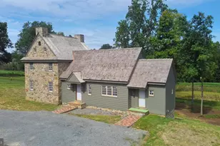 87 Brownstone Ln, Elverson, PA 19520 - Photo 4