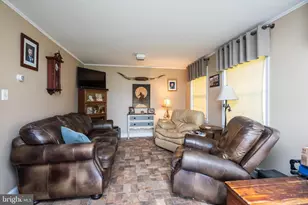 1112 W Bridge St, Spring City, PA 19475 - Photo 18