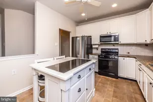 209 Kendig Ln, Coatesville, PA 19320 - Photo 4