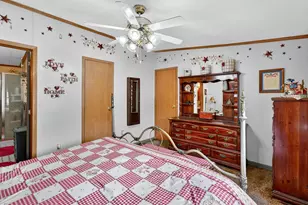 885 Cypress Ave, Spring City, PA 19475 - Photo 14