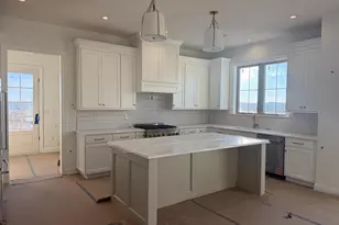 105 Lexington Mnr, Glenmoore, PA 19343 - Photo 4