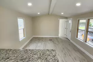 885 Buttonwood Ave, Spring City, PA 19475 - Photo 10