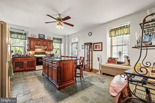 28 W Main St, Elverson, PA 19520 - Photo 14