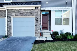 12 Sassafras Ln, Chester Springs, PA 19425 - Photo 2