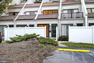 567 Summit House, West Chester, PA 19382 - Photo 4