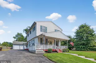 1079 Riverside Dr, Pottstown, PA 19465 - Photo 2