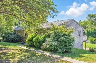 746 W Hoffecker Rd, Pottstown, PA 19465 - Photo 4