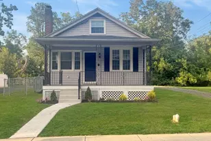 1027 Riverside Dr, Pottstown, PA 19465 - Photo 2