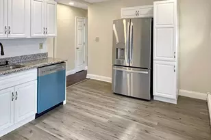 1027 Riverside Dr, Pottstown, PA 19465 - Photo 6