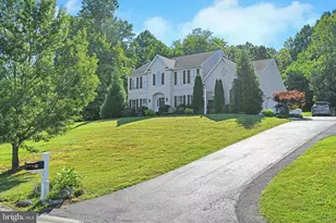 14 Blue Spruce Dr, Honey Brook, PA 19344 - Photo 2