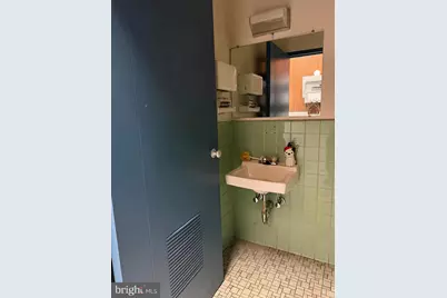 45 W Lancaster Avenue, Downingtown, PA 19335 - Photo 20