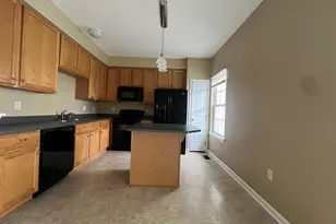 128 Larose Dr, Coatesville, PA 19320 - Photo 8