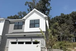 14 Grayson Ln, Downingtown, PA 19335 - Photo 2