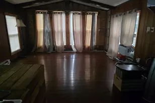 122 Penn Dr, Coatesville, PA 19320 - Photo 2