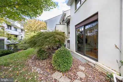 9 Avignon #9, Devon, PA 19333 - Photo 34