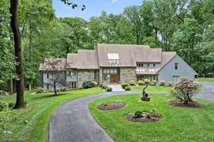 6 Hunt Club Ln, Malvern, PA 19355 - Photo 2